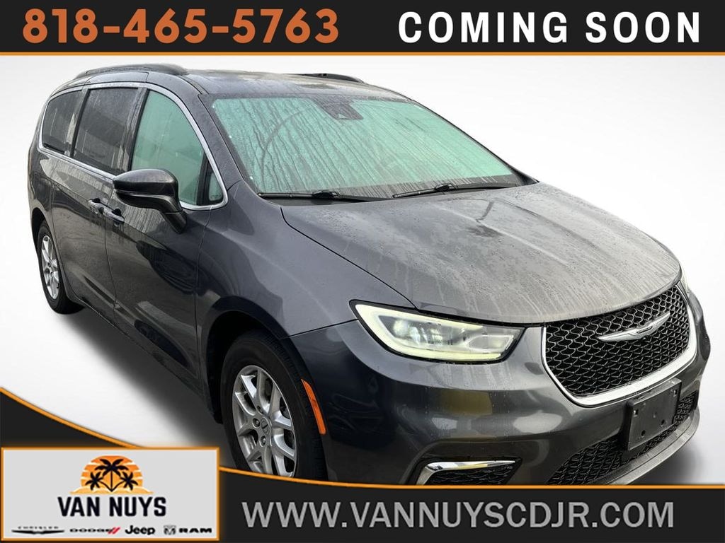 Used 2022 Chrysler Pacifica Touring L Van Passenger Van
