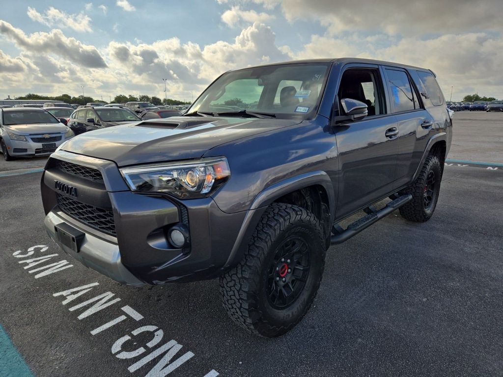 2019 Toyota 4Runner TRD photo 2