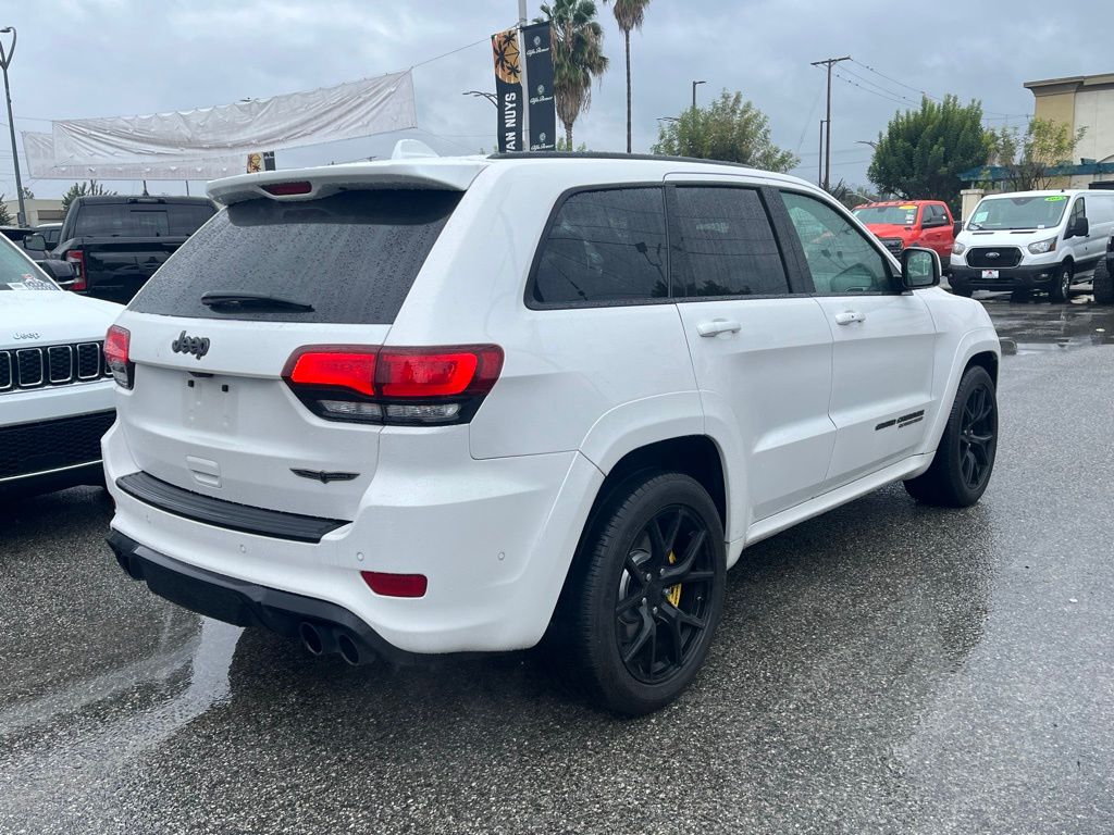 2021 Jeep Grand Cherokee Trackhawk photo 3