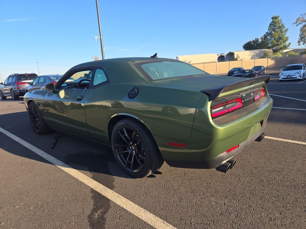 2021 Dodge Challenger R/T Scat Pack photo 2