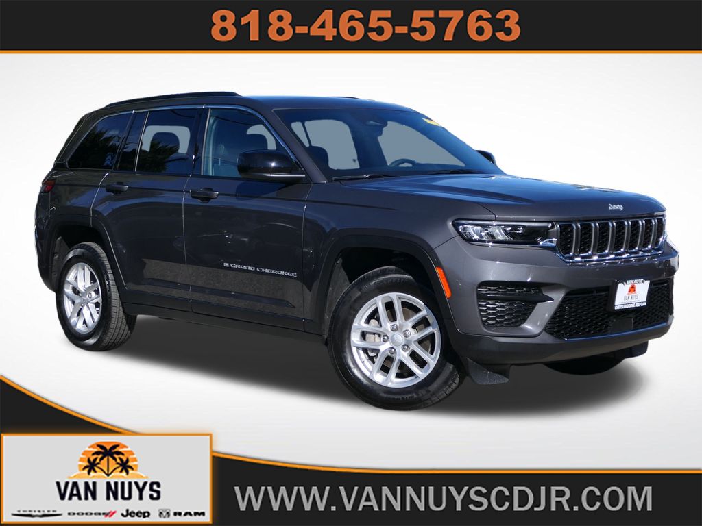 2025 Jeep Grand Cherokee Laredo's photo