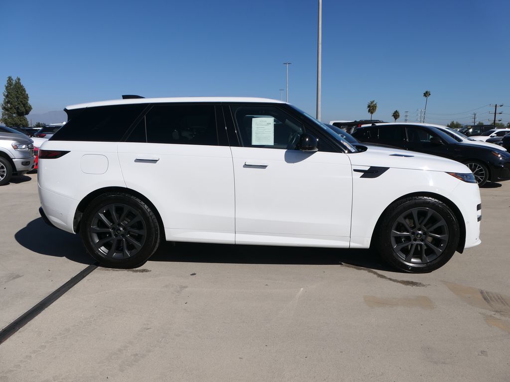 2024 Land Rover Range Rover Sport SE photo 2