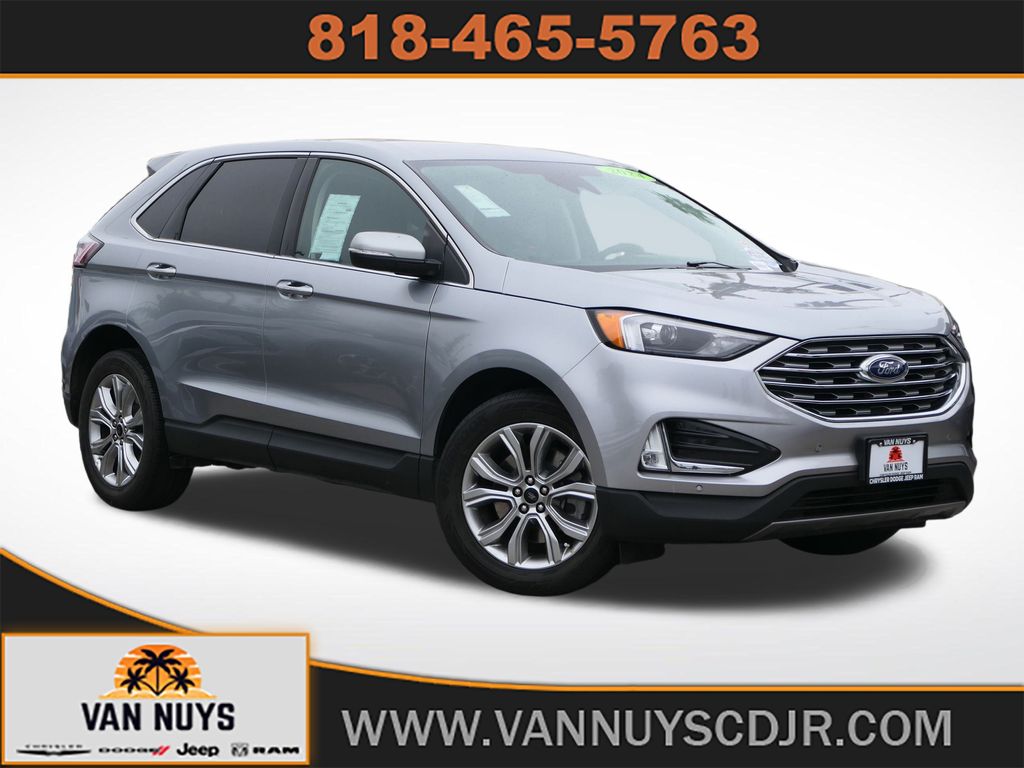 2024 Ford Edge Titanium's photo