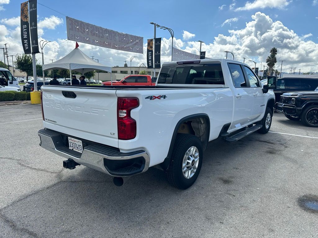 2024 Chevrolet Silverado 2500HD LT photo 3