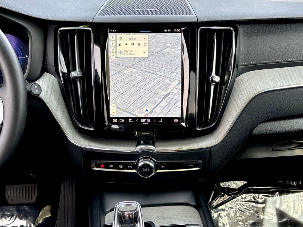 2025 Volvo XC60 Ultra - Photo 13