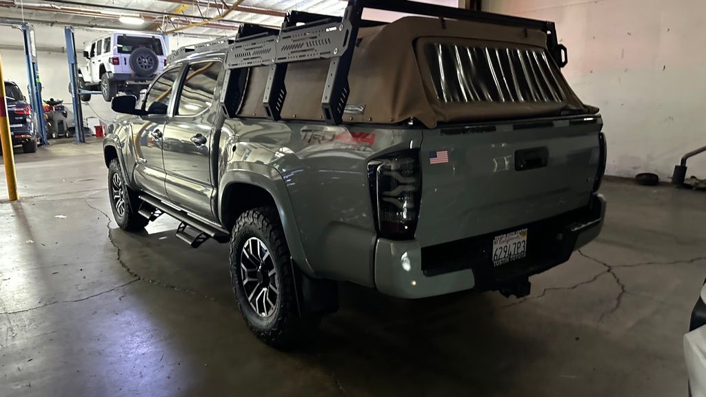 2023 Toyota Tacoma TRD Sport V6 photo 2