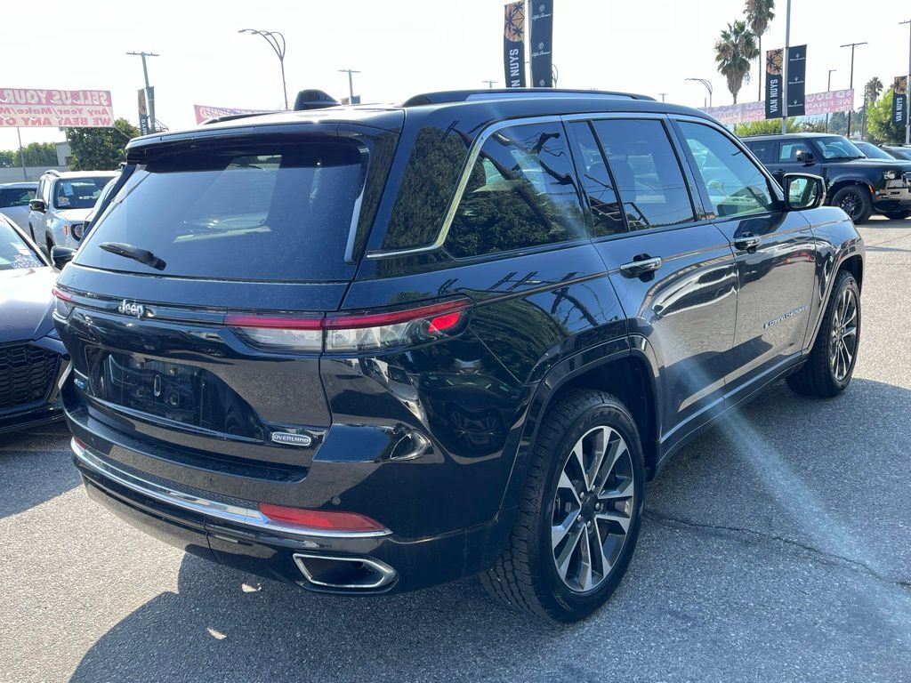 2023 Jeep Grand Cherokee Overland 4xe photo 3