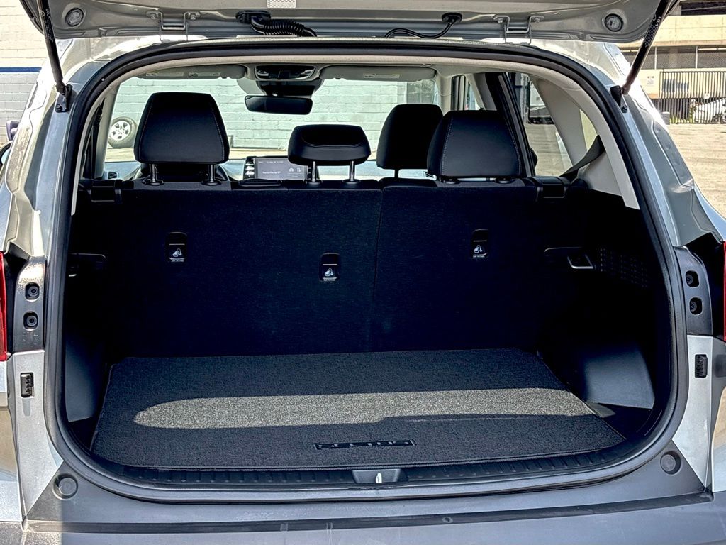 2023 Kia Seltos S - Photo 25