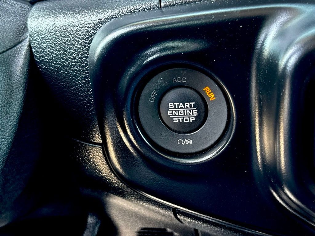 2021 Jeep Wrangler Unlimited Sahara Altitude - Photo 16