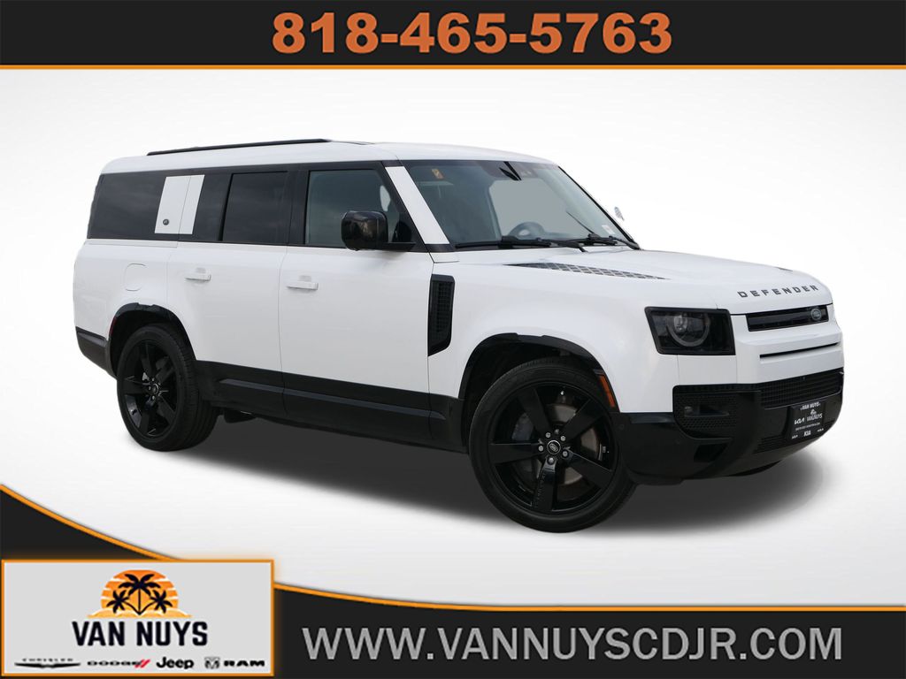 2024 Land Rover Defender 130 X-Dynamic SE P400's photo