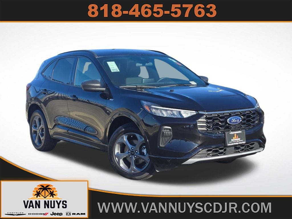 2024 Ford Escape ST-Line's photo