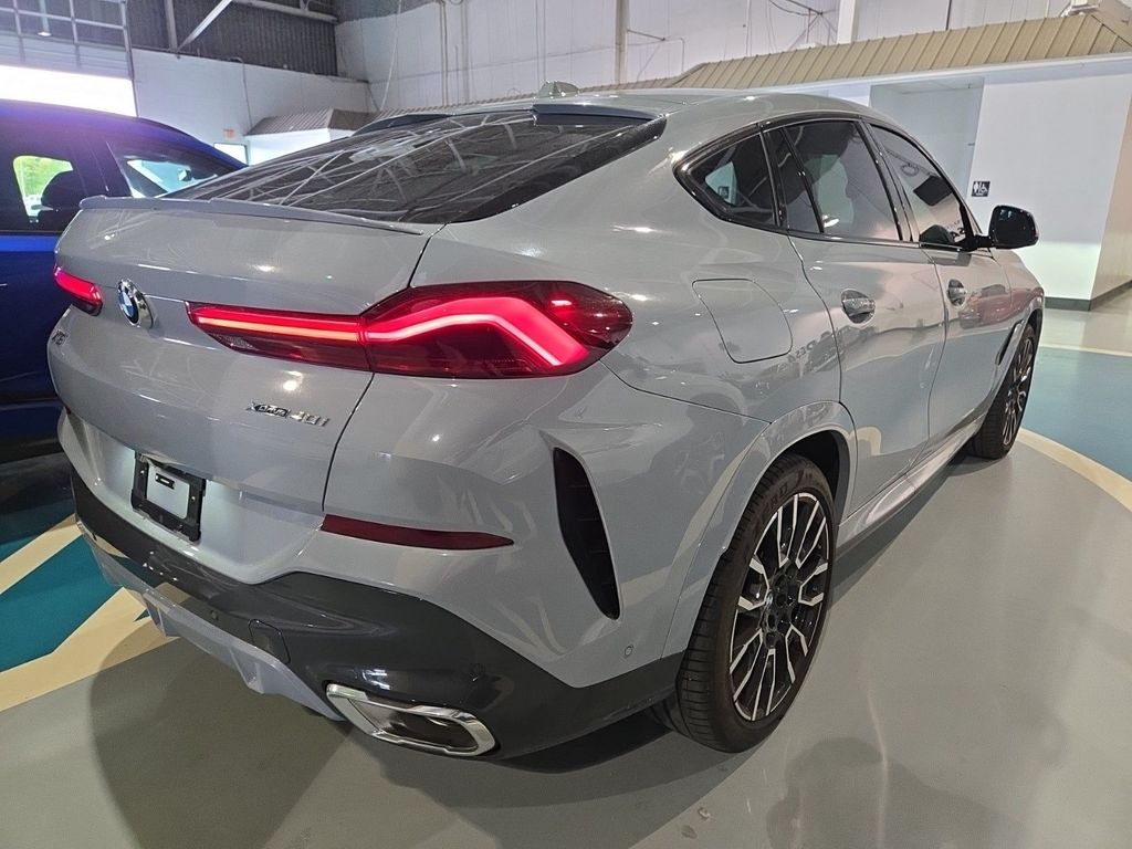 2025 Bmw X6 xDrive40i photo 2