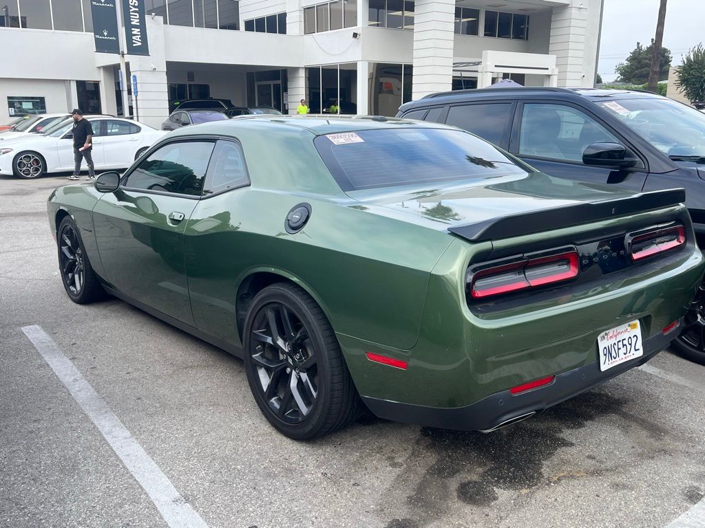 2022 Dodge Challenger R/T photo 3