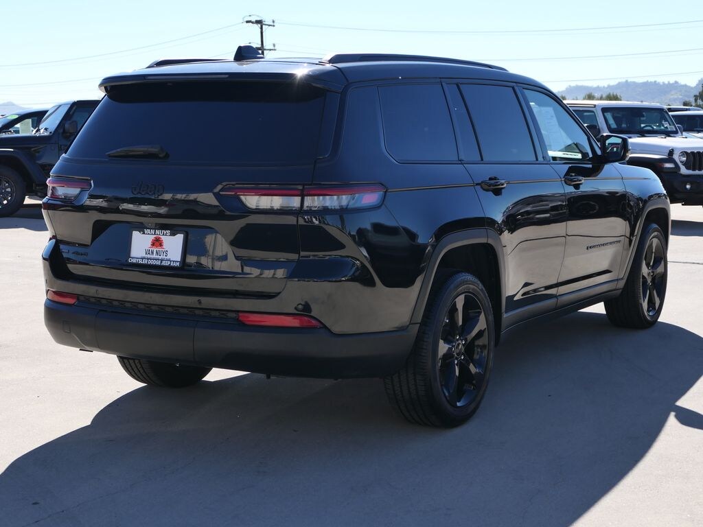 Used 2021 Jeep Grand Cherokee L Laredo SUV