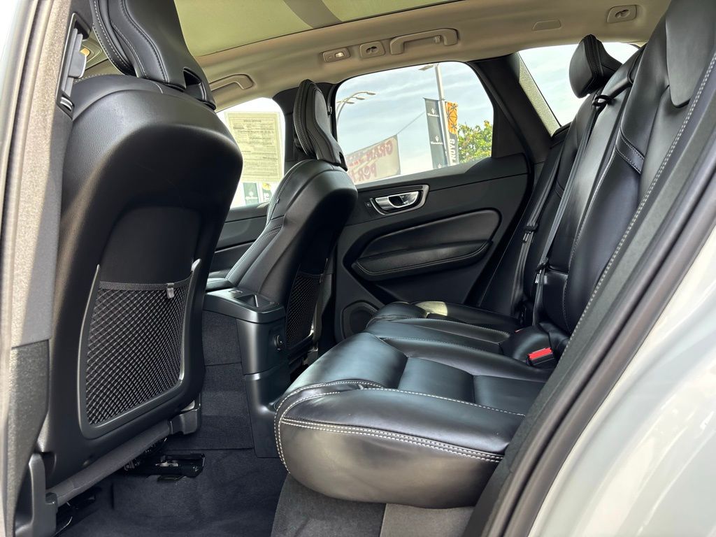 2025 Volvo XC60 Ultra - Photo 10