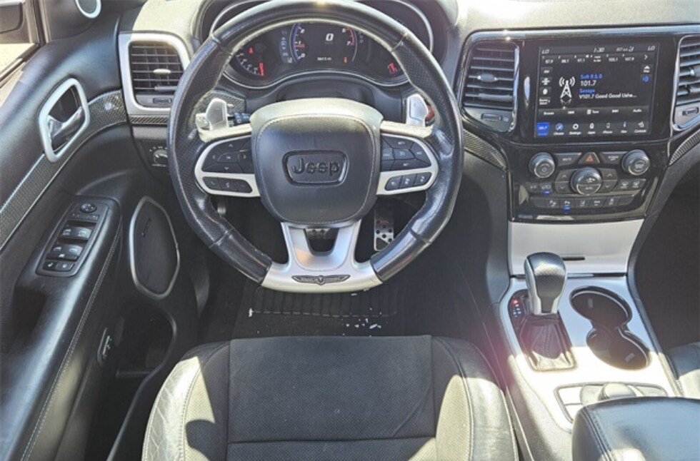 2021 Jeep Grand Cherokee Trackhawk photo 3