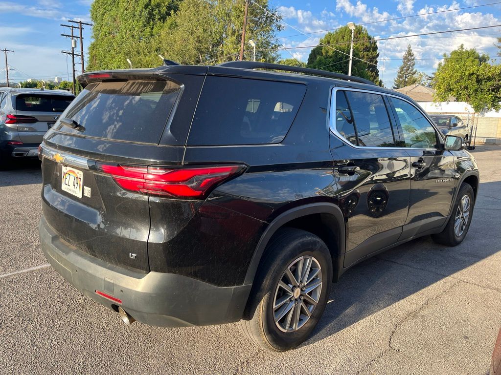 2023 Chevrolet Traverse Cloth 1LT photo 2