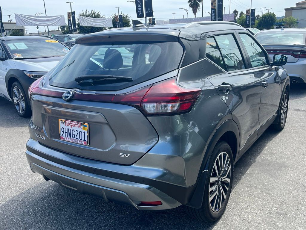 2023 Nissan Kicks SV photo 2