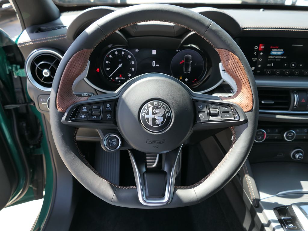2025 Alfa Romeo Stelvio Intensa - Photo 15