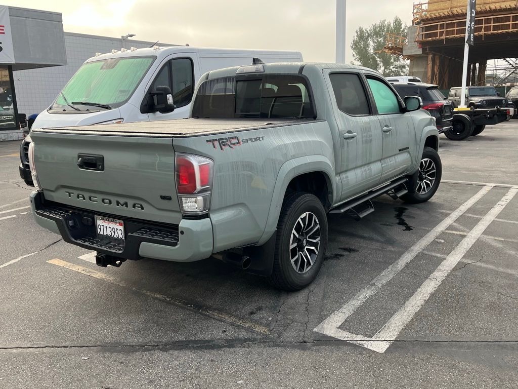 2023 Toyota Tacoma TRD Sport V6 photo 3