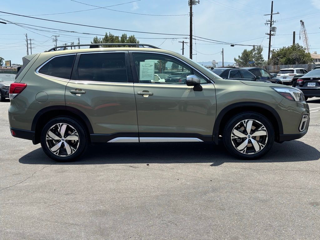 2021 Subaru Forester Touring photo 2