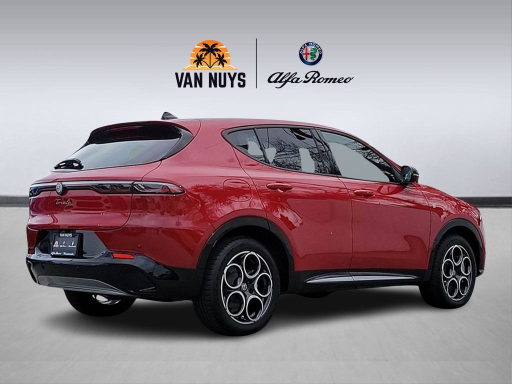 2024 Alfa Romeo Tonale Ti photo 2