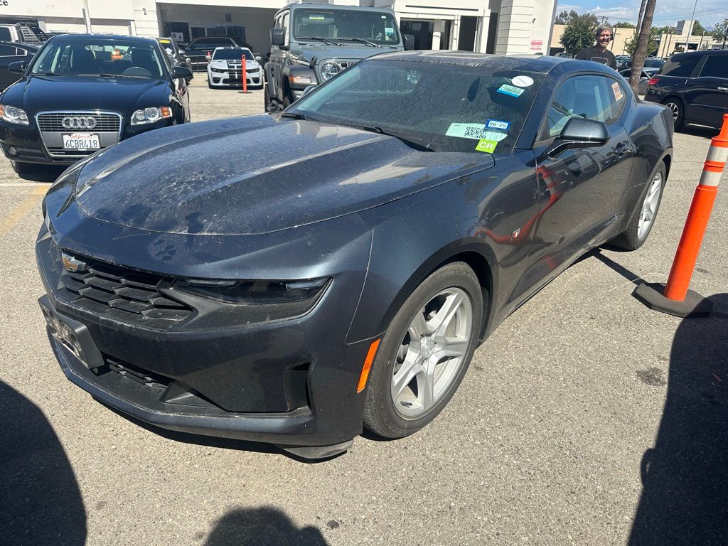2019 Chevrolet Camaro 1LS 1LT photo 2