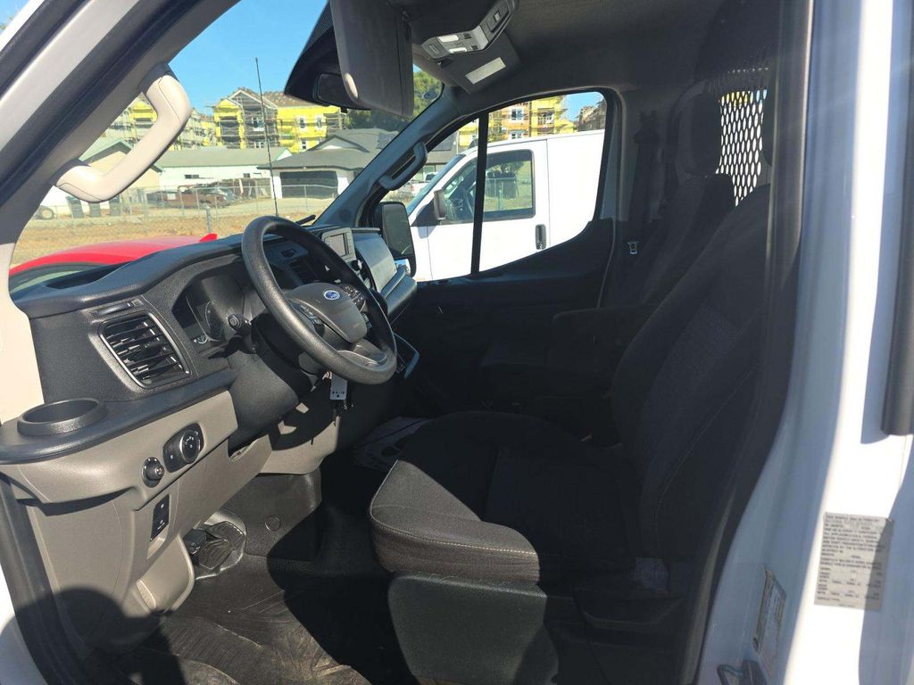 2023 Ford Transit photo 2