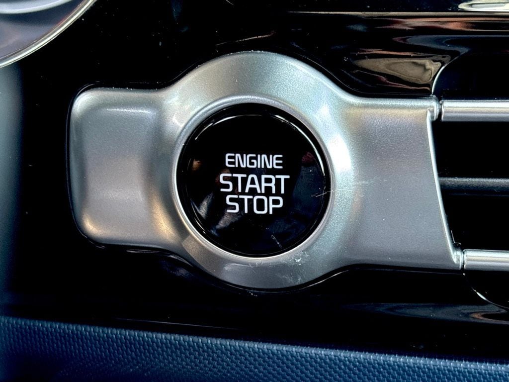 2023 Kia Seltos S - Photo 21