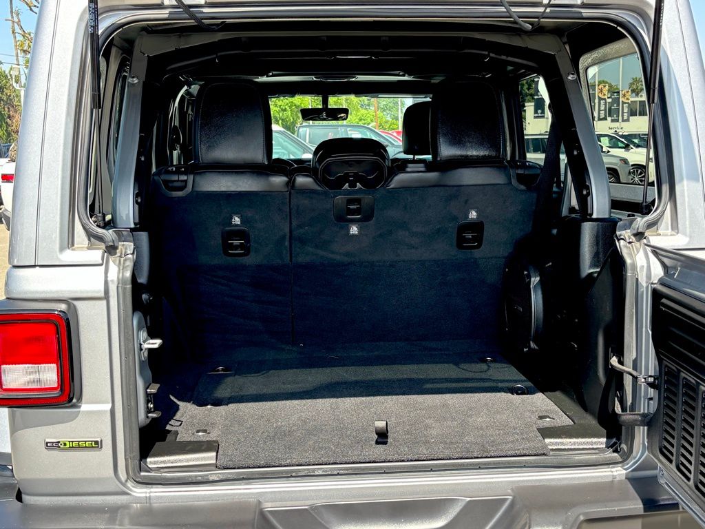 2021 Jeep Wrangler Unlimited Sahara Altitude - Photo 22