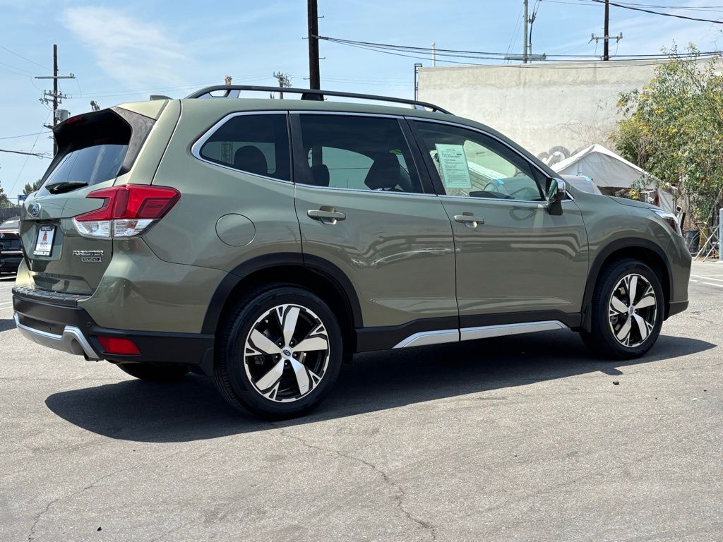 2021 Subaru Forester Touring photo 3