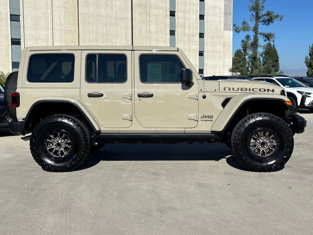 2022 Jeep Wrangler Unlimited Rubicon 392 photo 2