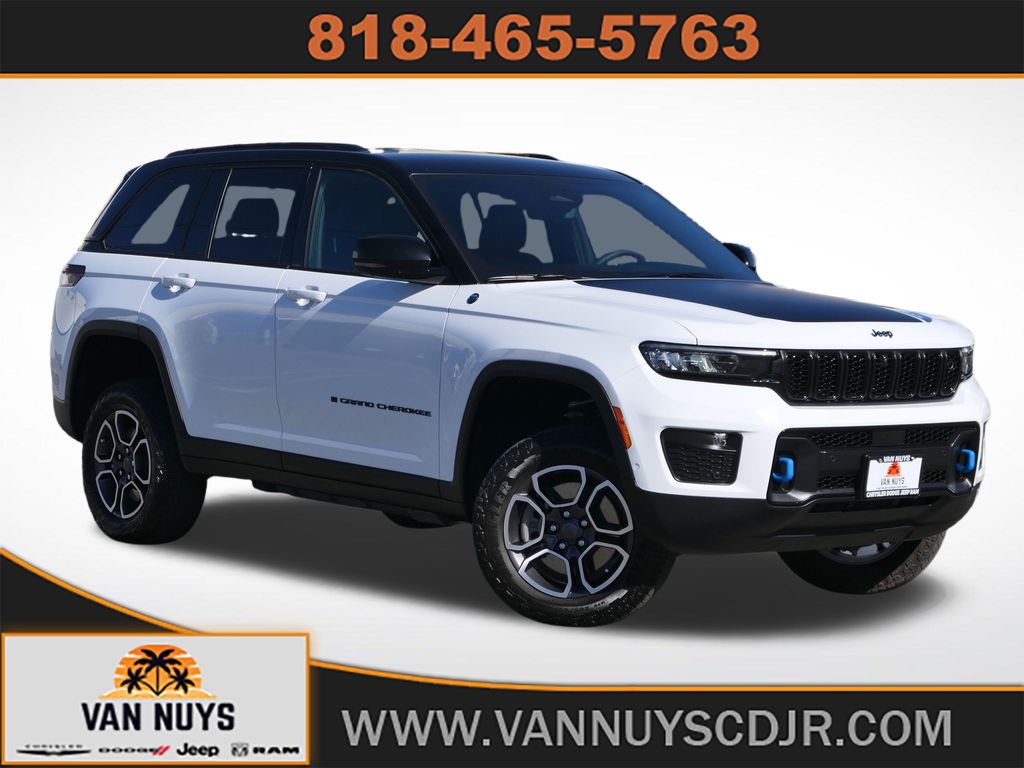 2023 Jeep Grand Cherokee Trailhawk 4xe's photo