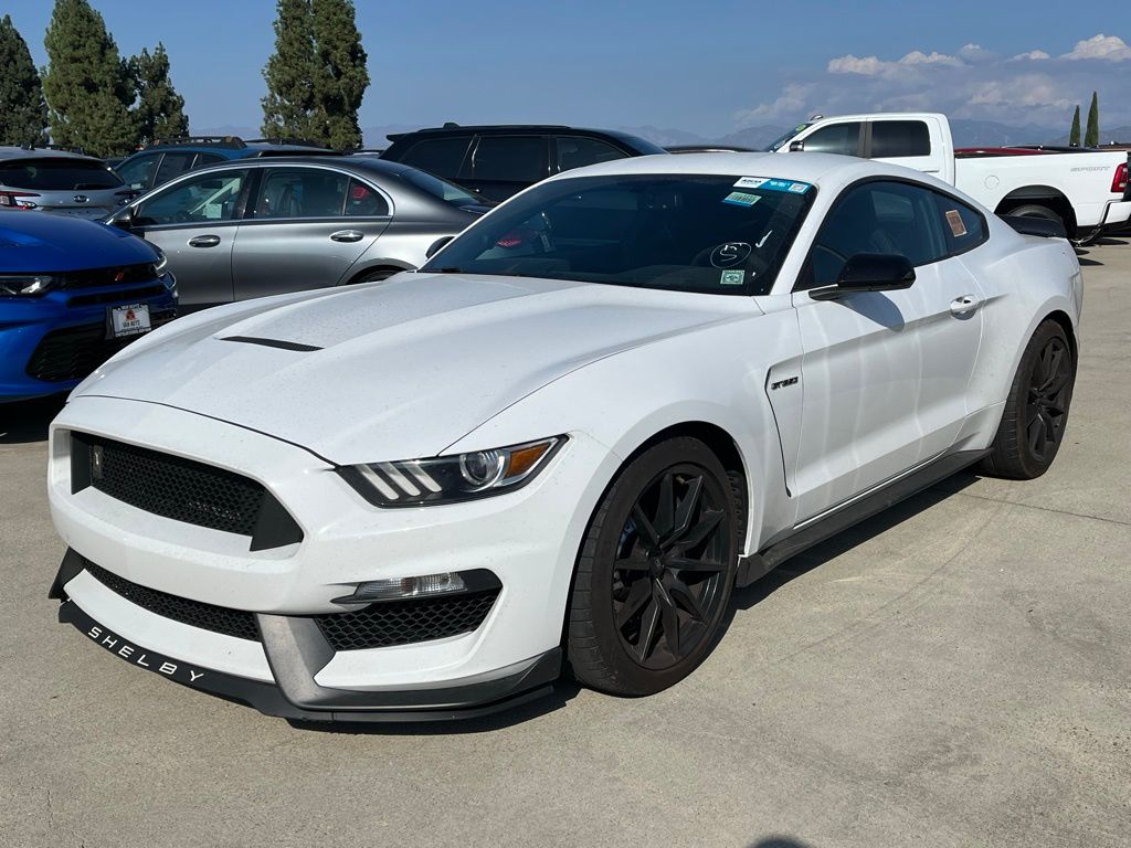 2018 Ford Mustang Shelby photo 2