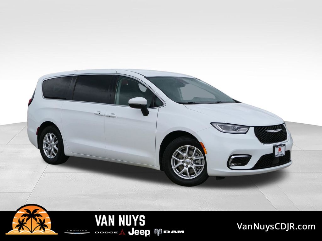 2023 Chrysler Pacifica