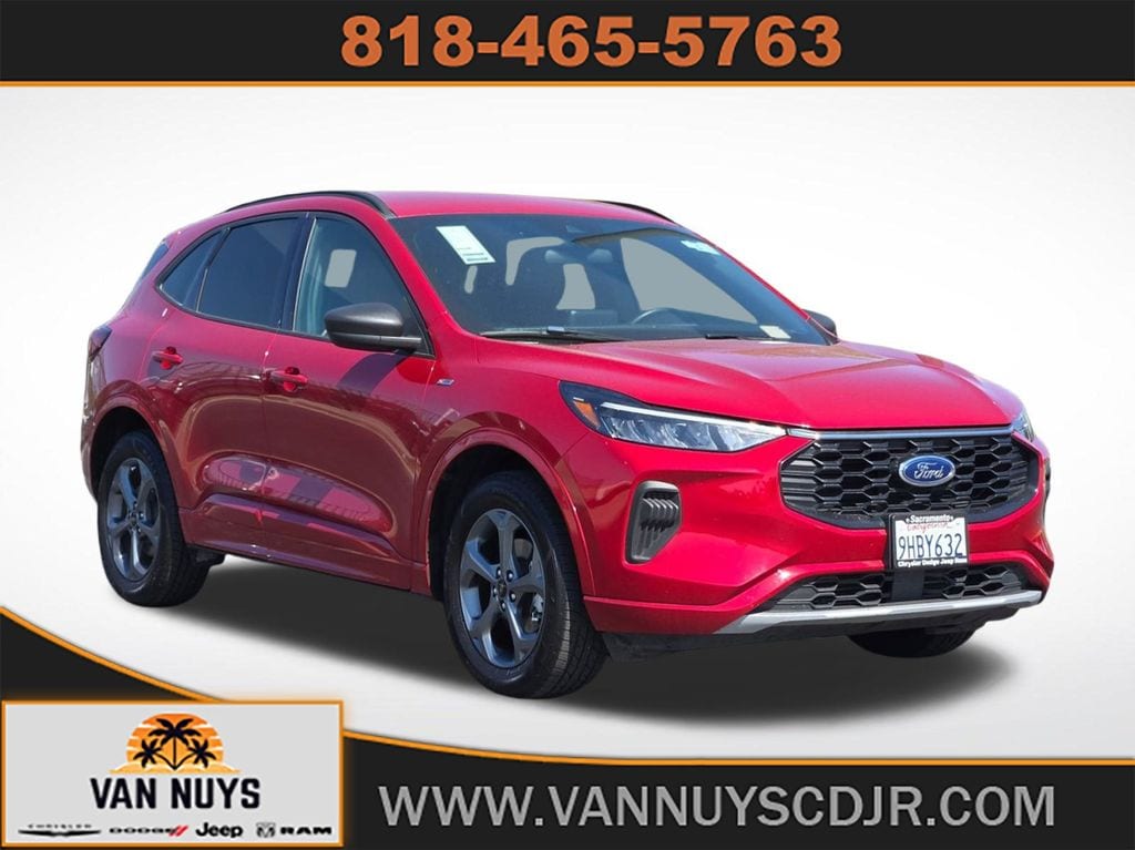 2023 Ford Escape ST-Line's photo