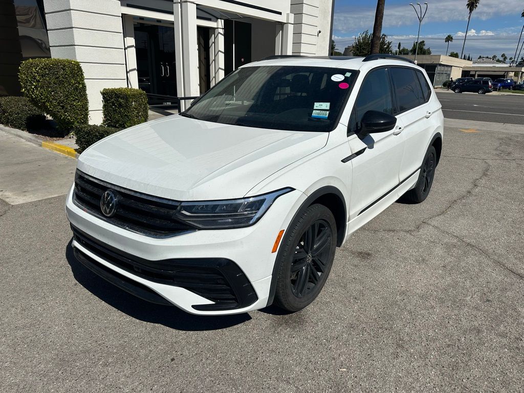 2022 Volkswagen Tiguan SE R-Line Black photo 2