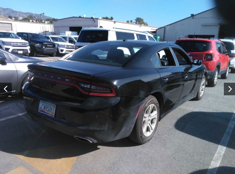 2022 Dodge Charger SXT photo 2