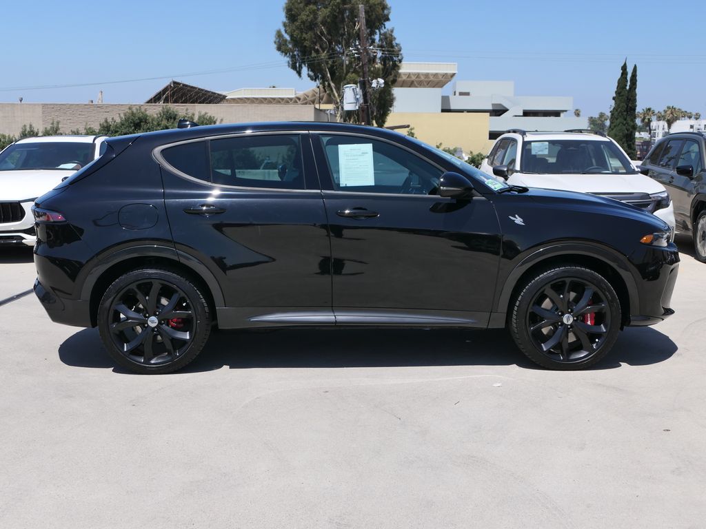 2024 Dodge Hornet R/T photo 2