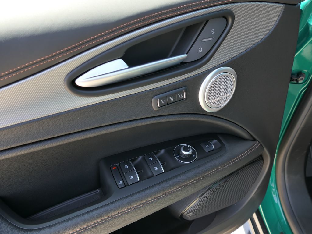 2025 Alfa Romeo Stelvio Intensa - Photo 11