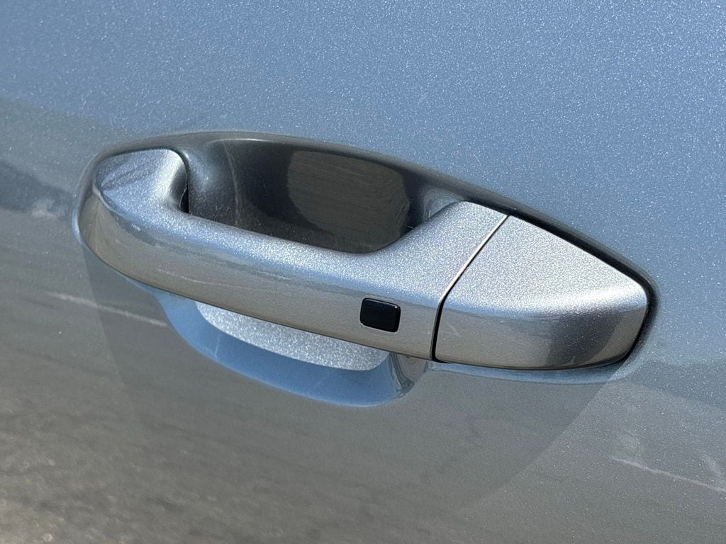 2023 Kia Seltos S - Photo 10