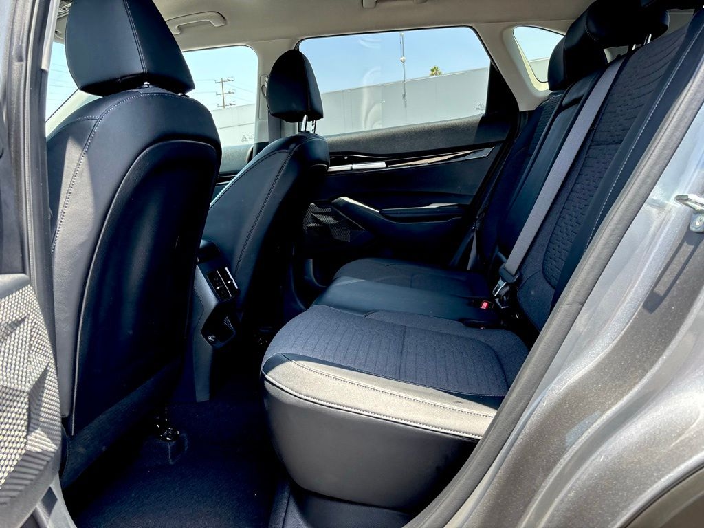 2023 Kia Seltos S - Photo 15
