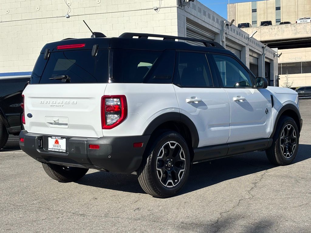 2025 Ford Bronco Sport Outer Banks photo 3