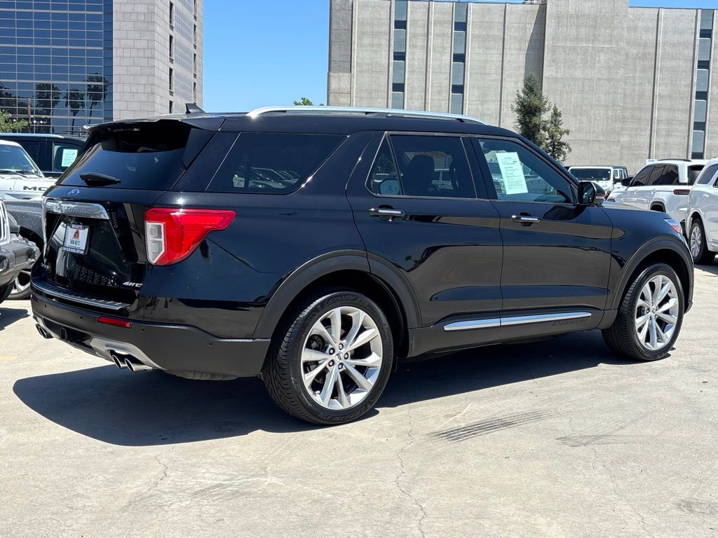 2021 Ford Explorer Platinum photo 3