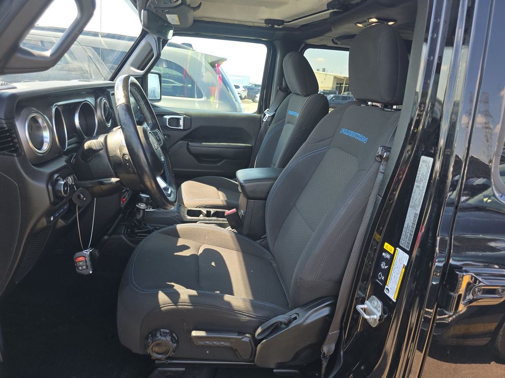 2022 Jeep Wrangler Unlimited 4xe Rubicon photo 3