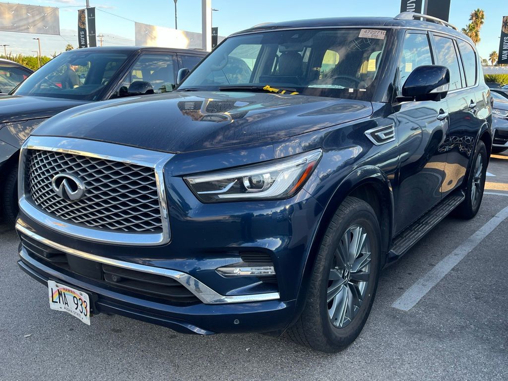 2022 Infiniti QX80 Luxe photo 2