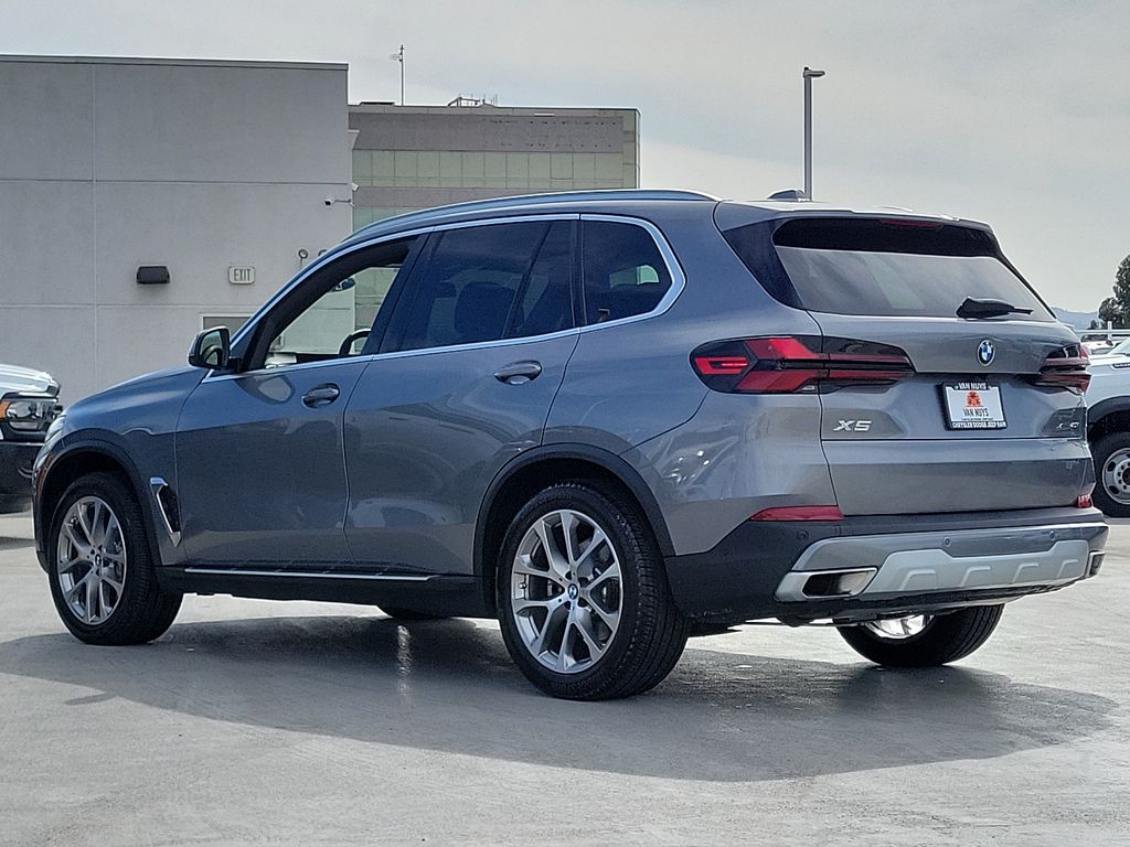 2024 Bmw X5 xDrive40i photo 2