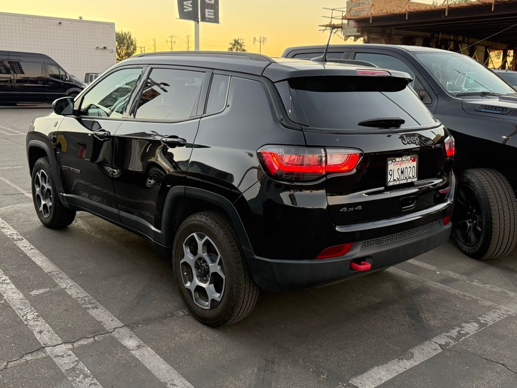 2022 Jeep Compass Trailhawk photo 2