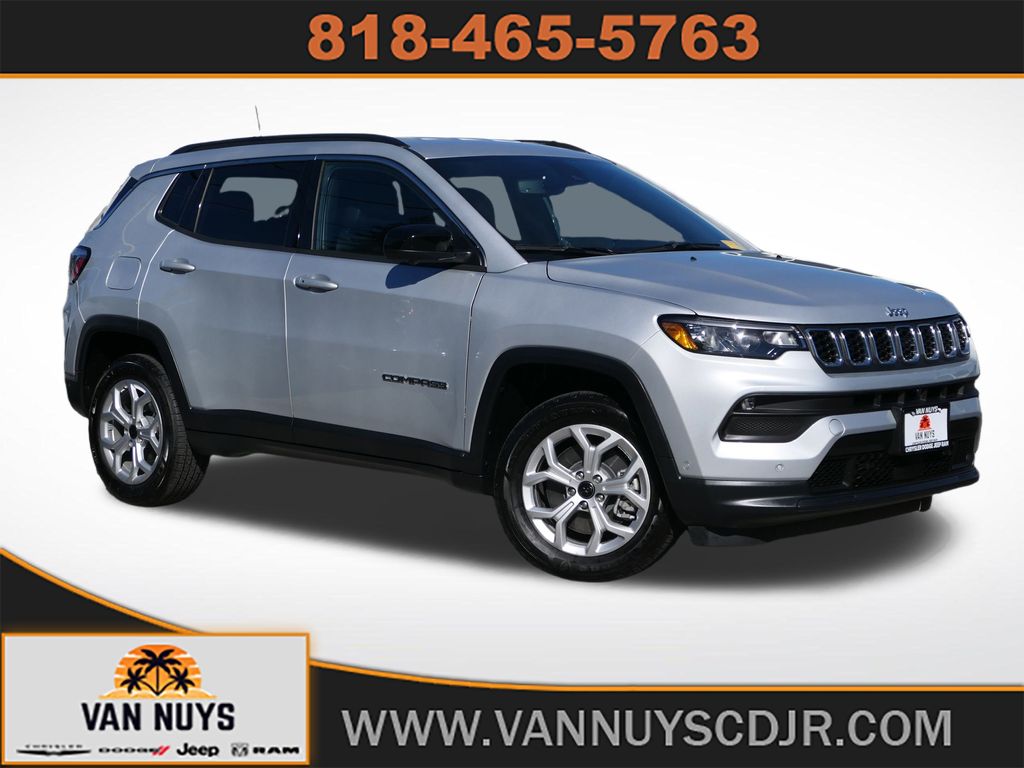 2025 Jeep Compass Latitude's photo