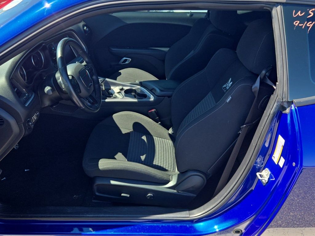 2022 Dodge Challenger R/T Scat Pack photo 3